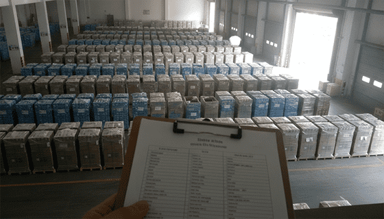 Supplier Verification Checklist for Building Materials A checklist graphic overlaid on an image of a construction site or warehouse, symbolizing a systematic supplier evaluation process.